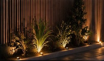 Paisajismo con iluminación rasante